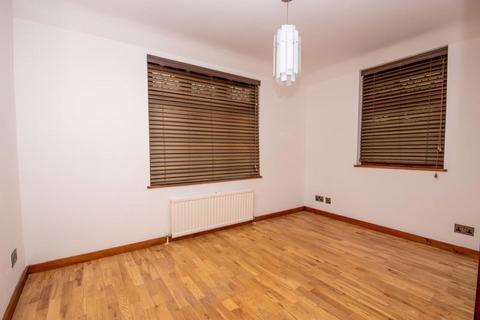 29 Rayleigh Road, Hutton, Brentwood, CM13 1AB