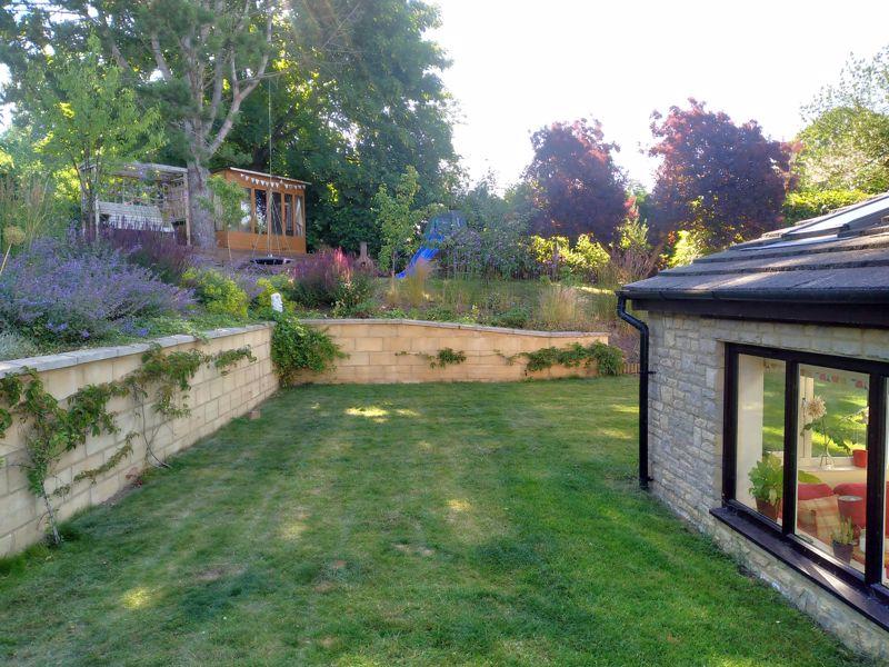 Photo 25