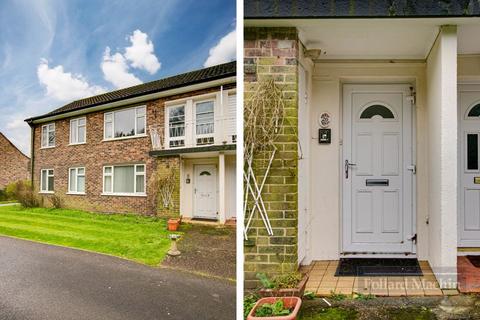 26, Sanderstead Court Addington Road, South Croydon, CR2 8RA