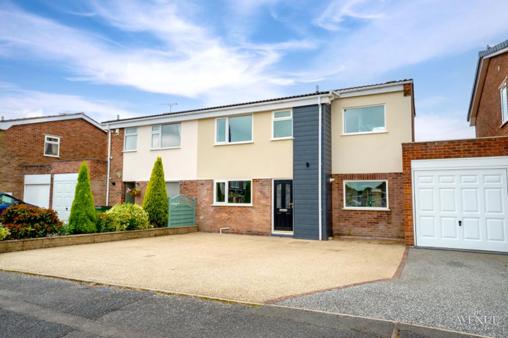 Swanwick, Alfreton, Derbyshire, DE55 4 bed semidetached house for sale
