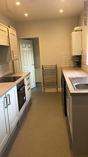 2 bedroom flat to rent, Kelvin Grove, Newcastle Upon Tyne NE2