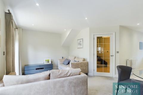 9 Tower Gardens, Mortimer Common, Reading, RG7 3RW