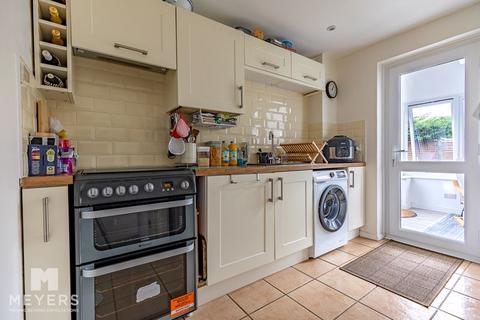 3 bedroom semi-detached house for sale - Bramshaw Gardens, Bournemouth BH8
