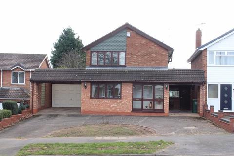 3 bedroom detached house for sale - Bromley Lane, Kingswinford DY6