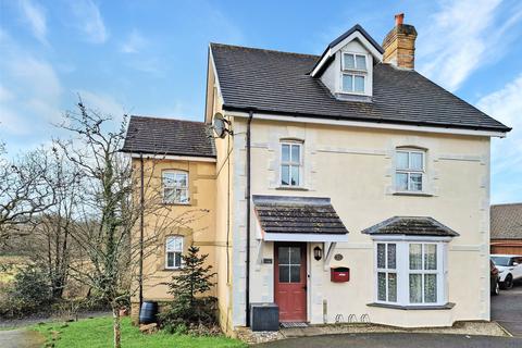 4 bedroom detached house for sale - St. Peters Road, Holsworthy, Devon, EX22