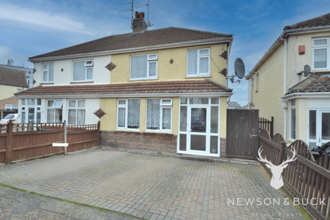 3 bedroom semi-detached house for sale, Milton Avenue, King's Lynn PE30