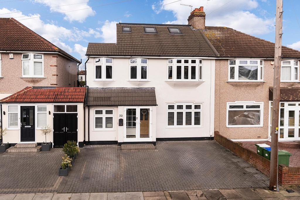 Whitfield Road, Bexleyheath, DA7 6 bed semidetached house for sale £