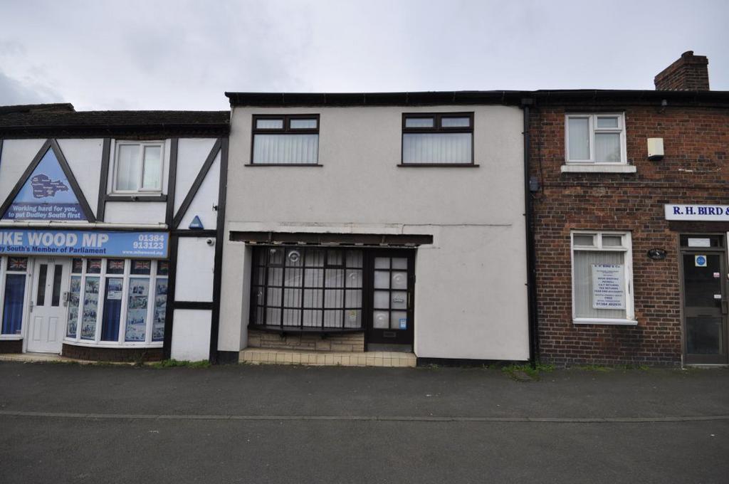 High Street, Wordsley Property £867 pcm (£200 pw)