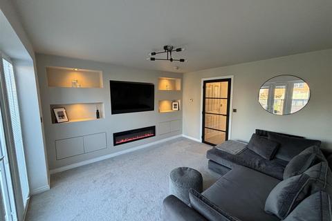 11 Bakewell Gardens, Waverley, Rotherham, S60 8AG