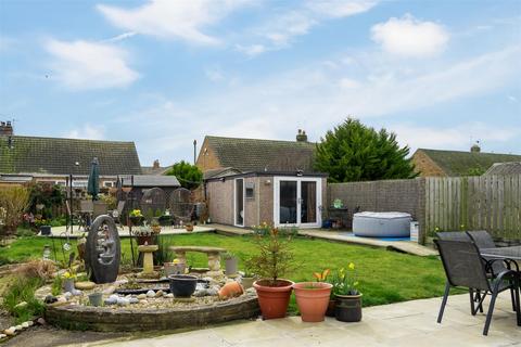3 bedroom detached bungalow for sale, Seacroft Road, Withernsea