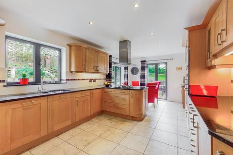 Grange House Grange Lane, Rushwick, Worcester, WR2 5TG