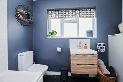 56 Manor Road, Whitstable, CT5 2JS
