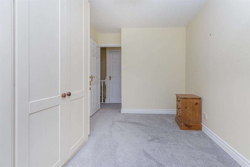Bramleys Estate Agents - Elland - Oliver Meadows (