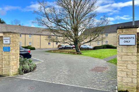 2 bedroom end of terrace house for sale, Hale Close, Gloucester GL4