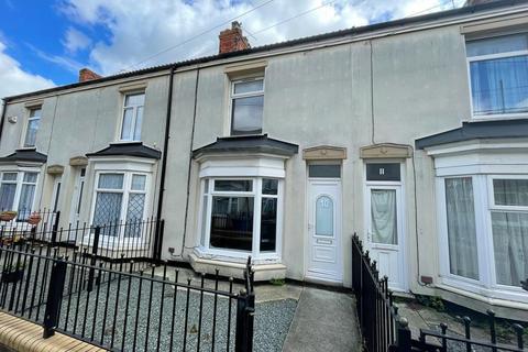 2 bedroom house to rent, Mables Villas, Holland Street, Hull