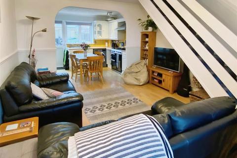 2 bedroom terraced house for sale - Damien Close, Chatham