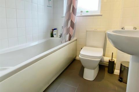 2 bedroom terraced house for sale, Damien Close, Chatham