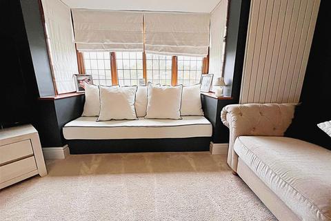 4 bedroom detached house for sale, Fleetway, North Cotes, Grimsby, DN36 5UT