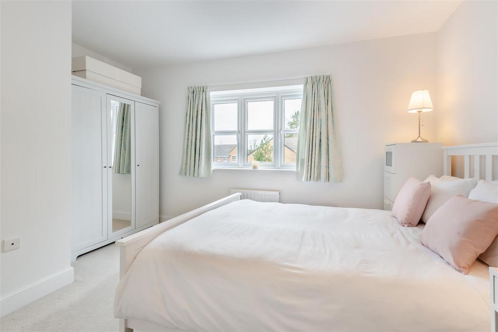 8588285-interior22.jpg