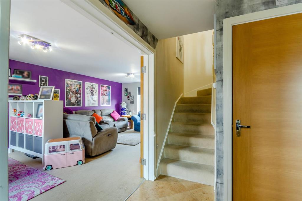 8588249-interior07.jpg