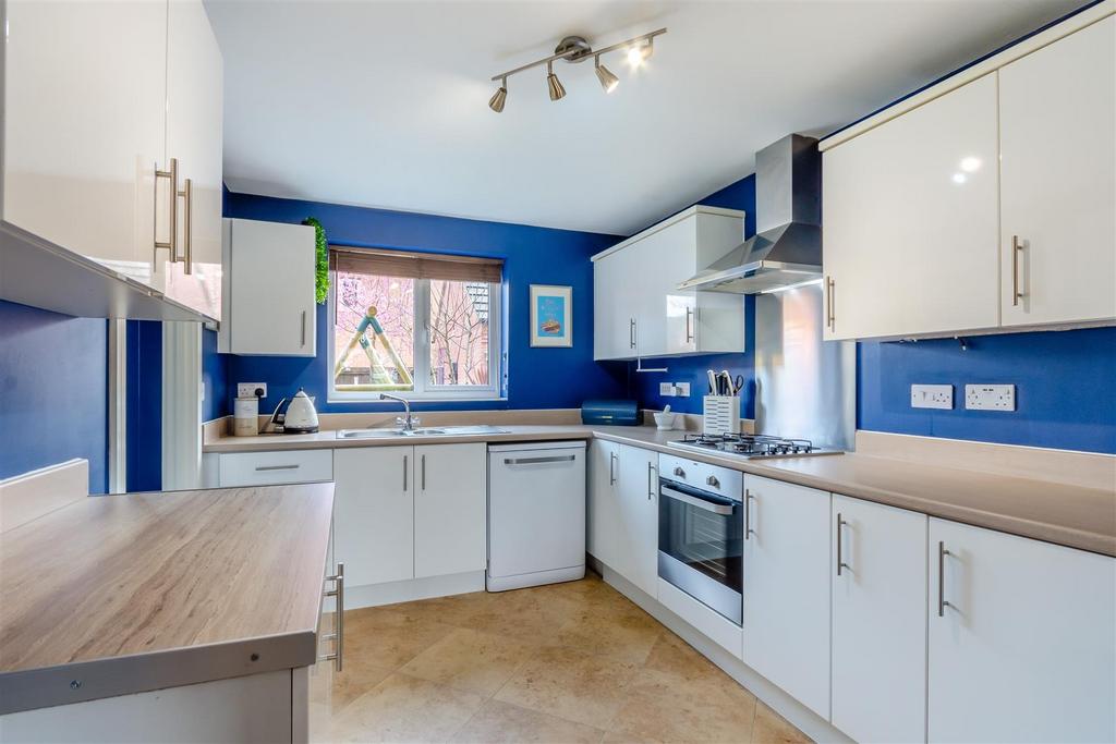 8588249-interior08.jpg