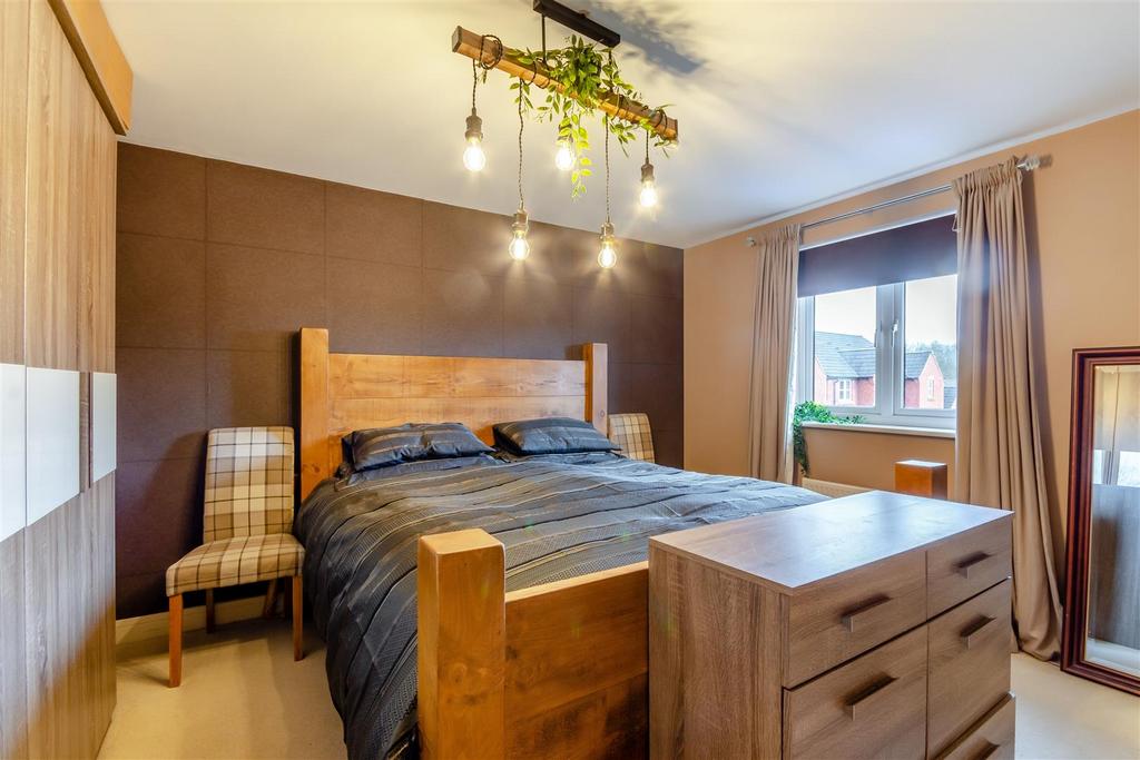 8588249-interior19.jpg