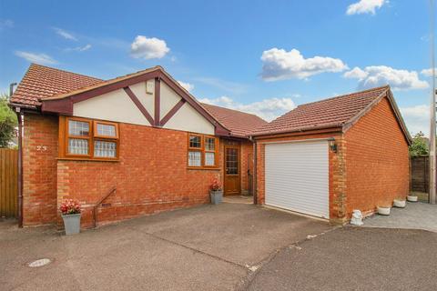 3 bedroom detached bungalow for sale, BELLHOUSE ROAD, Leigh-On-Sea