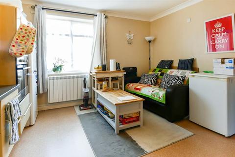 2 bedroom apartment to rent - Nyton Road, Aldingbourne