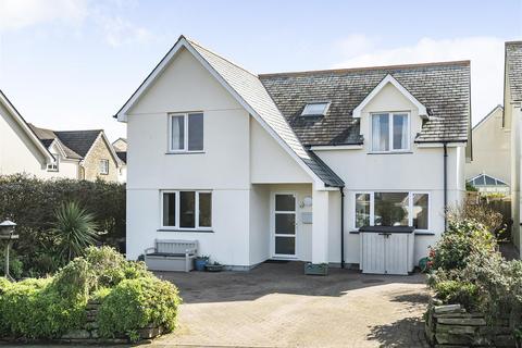 Lanarth Laflouder Fields, Mullion, Helston, TR12 7EJ