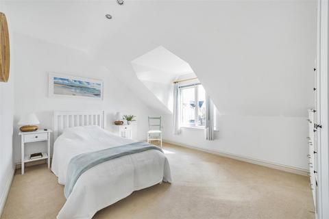 Lanarth Laflouder Fields, Mullion, Helston, TR12 7EJ