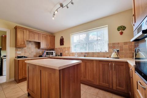 4 bedroom detached house for sale - Sybils Way, Houghton Conquest, Bedfordshire, MK45