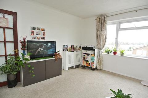 2 bedroom apartment for sale - Feltham Hill Road, Ashford TW15