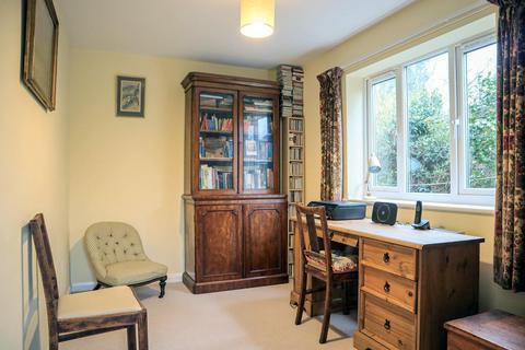 40 Ash Close, Uppingham, Oakham, LE15 9PJ
