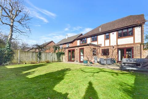 7 Barncroft Drive, Hempstead, Gillingham, ME7 3TJ