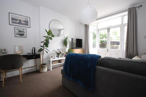 2 bedroom apartment to rent, Pendle Road, Furzedown SW16