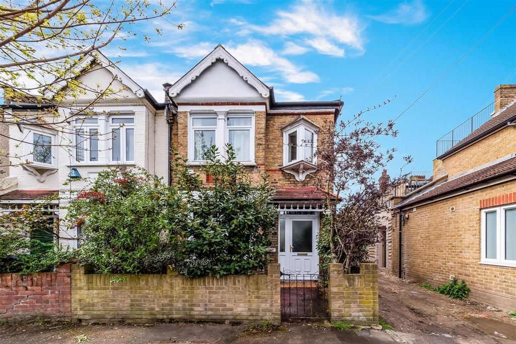 Vernon Avenue, Raynes Park SW20 2 bed end of terrace house for sale £