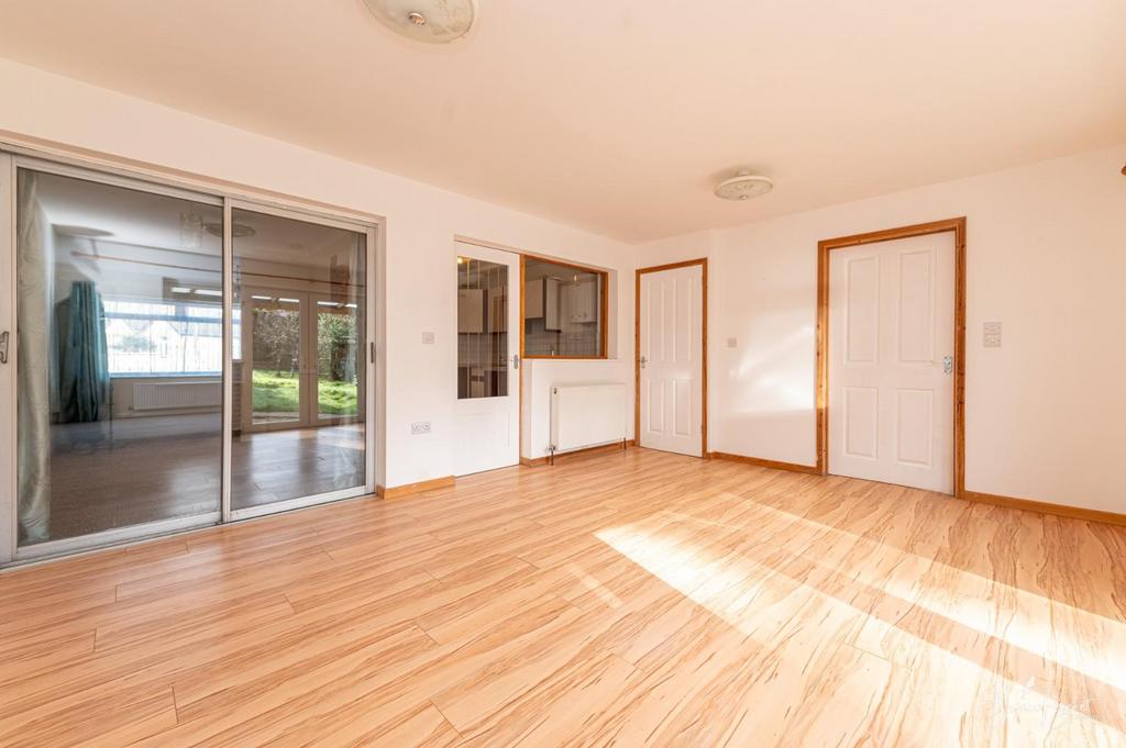 Dining/Sunroom