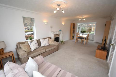 4 bedroom detached house for sale, Parkway, Westhoughton, Bolton