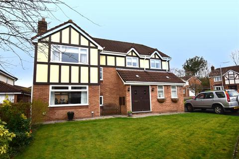 4 bedroom detached house for sale, Parkway, Westhoughton, Bolton