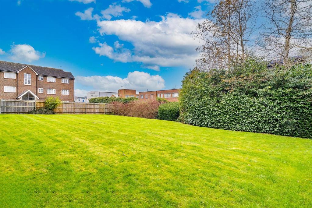 Kensington Way Communal Garden