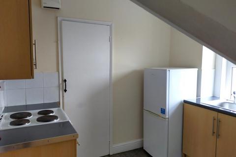 2 bedroom flat to rent - Doone House, Barnstaple, Devon