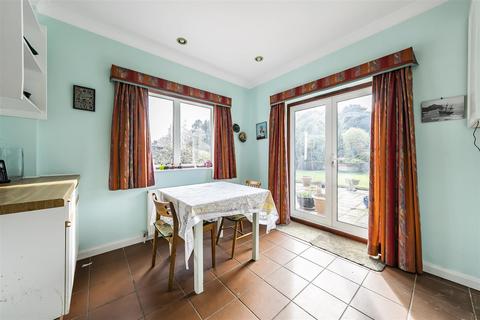 22 Colcokes Road, Banstead, SM7 2EW