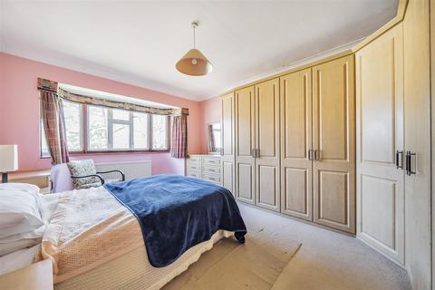 22 Colcokes Road, Banstead, SM7 2EW