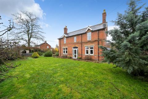 Sunnyside Bath Road, Devizes, SN10 1QF