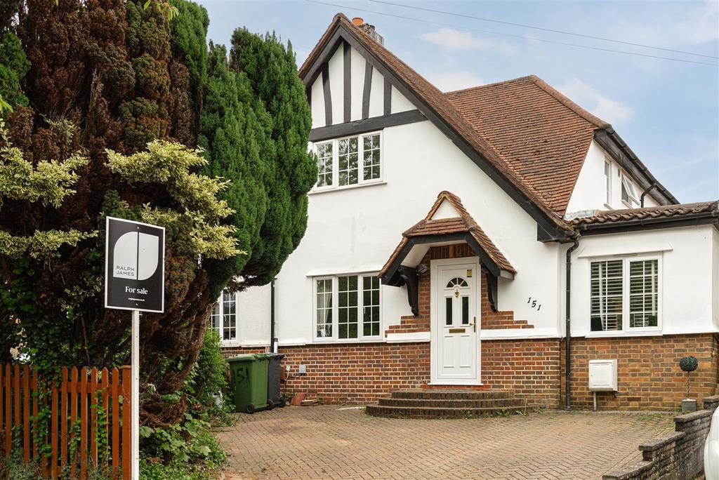 Warren Road, Banstead SM7 4 bed semidetached house for sale £725,000