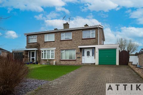 3 bedroom semi-detached house for sale, Old Station Road, Halesworth