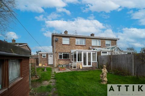 3 bedroom semi-detached house for sale, Old Station Road, Halesworth