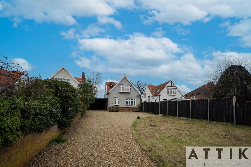 Holton Road, Halesworth 2 bed detached house for sale £500,000