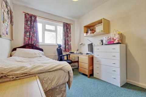63 Akeman Street, Cambridge, CB4 3HE