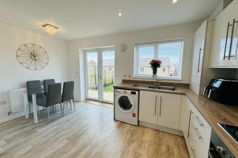 3 bedroom house for sale, Appletreewick Close, Houghton Le Spring DH5